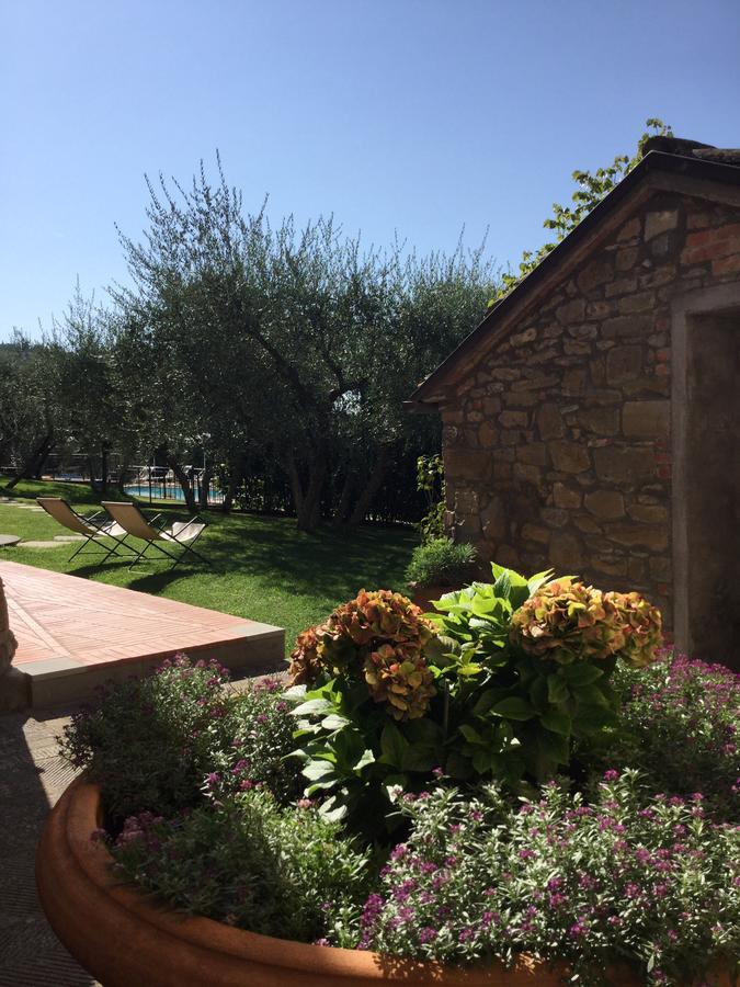Borgo Tra Gli Olivi